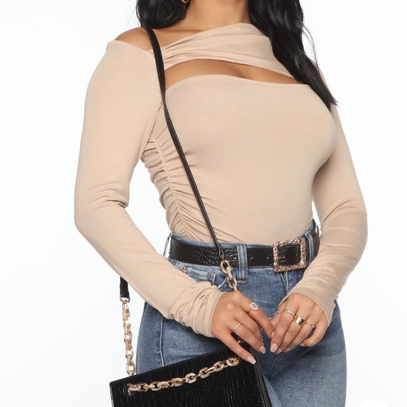 FashionNova Rushed Top - Picture 2 of 4